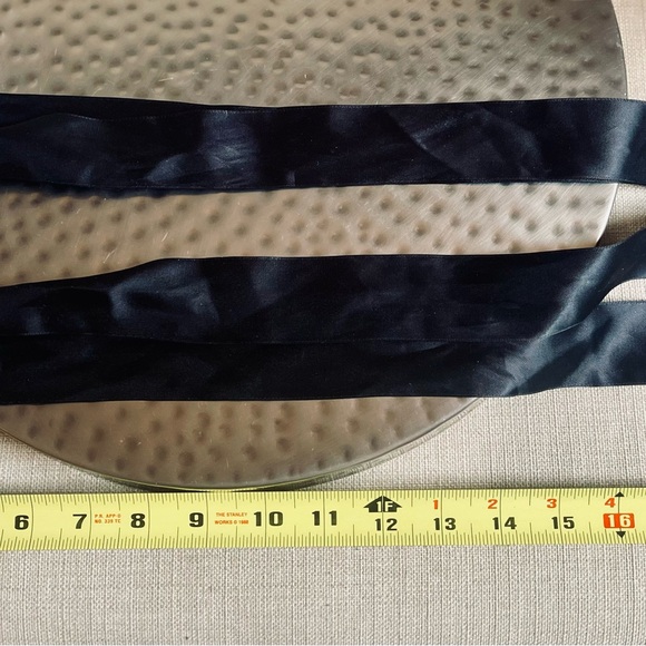 White House Black Market Elegant White Pearl Necklace - Picture 10 of 10